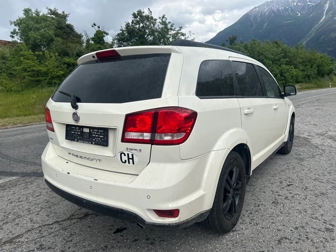FIAT Freemont 2.0 MJ Lounge AWD Automat-image-6
