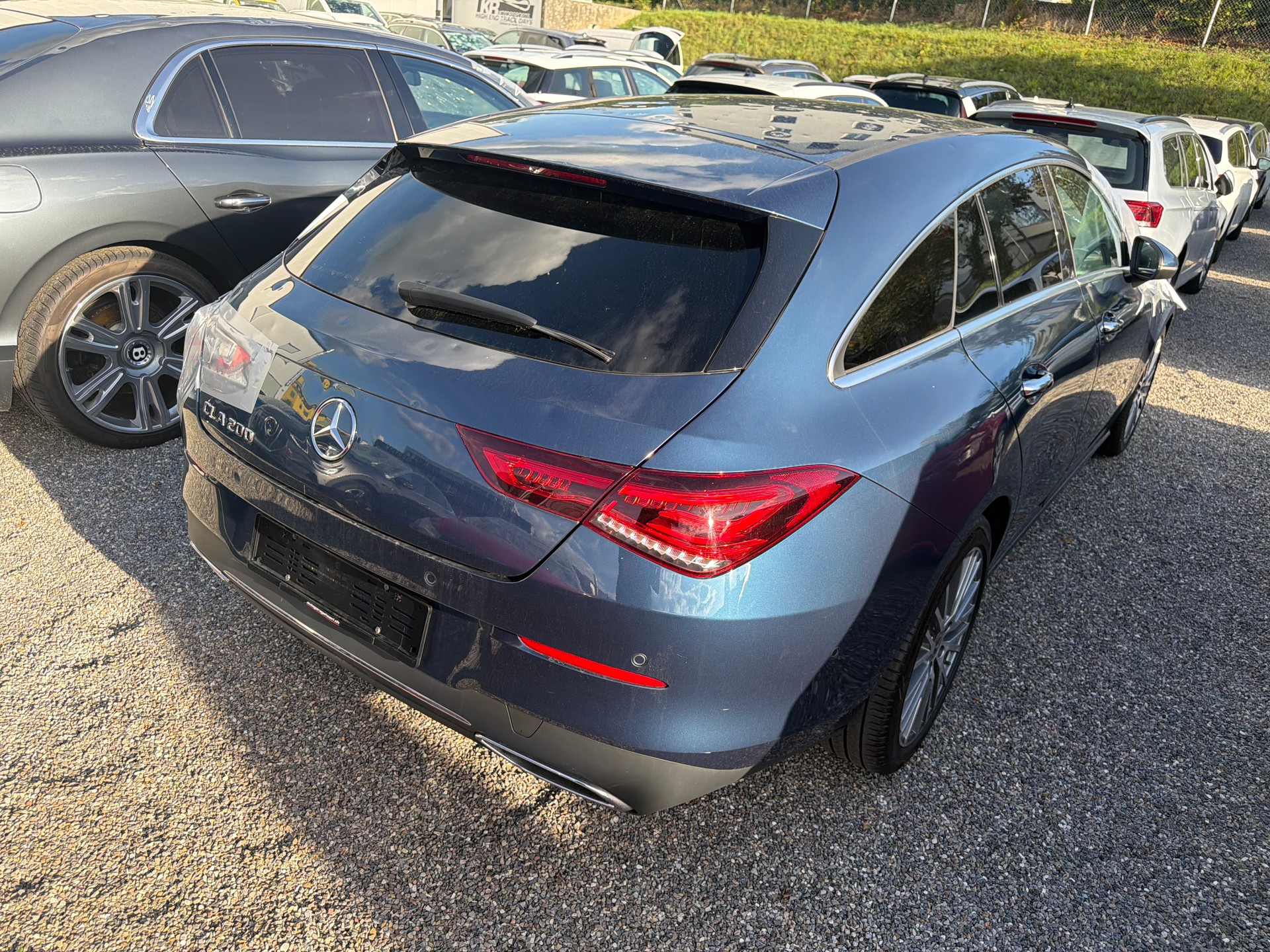 MERCEDES-BENZ CLA Shooting Brake 200 Progressive 7G-DCT-showroom-element-2