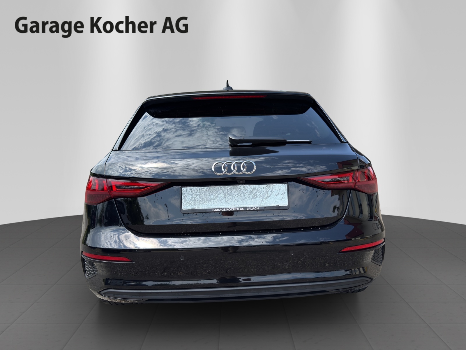 AUDI A3 Sportback 35 TFSI Attraction S-tronic-showroom-element-3