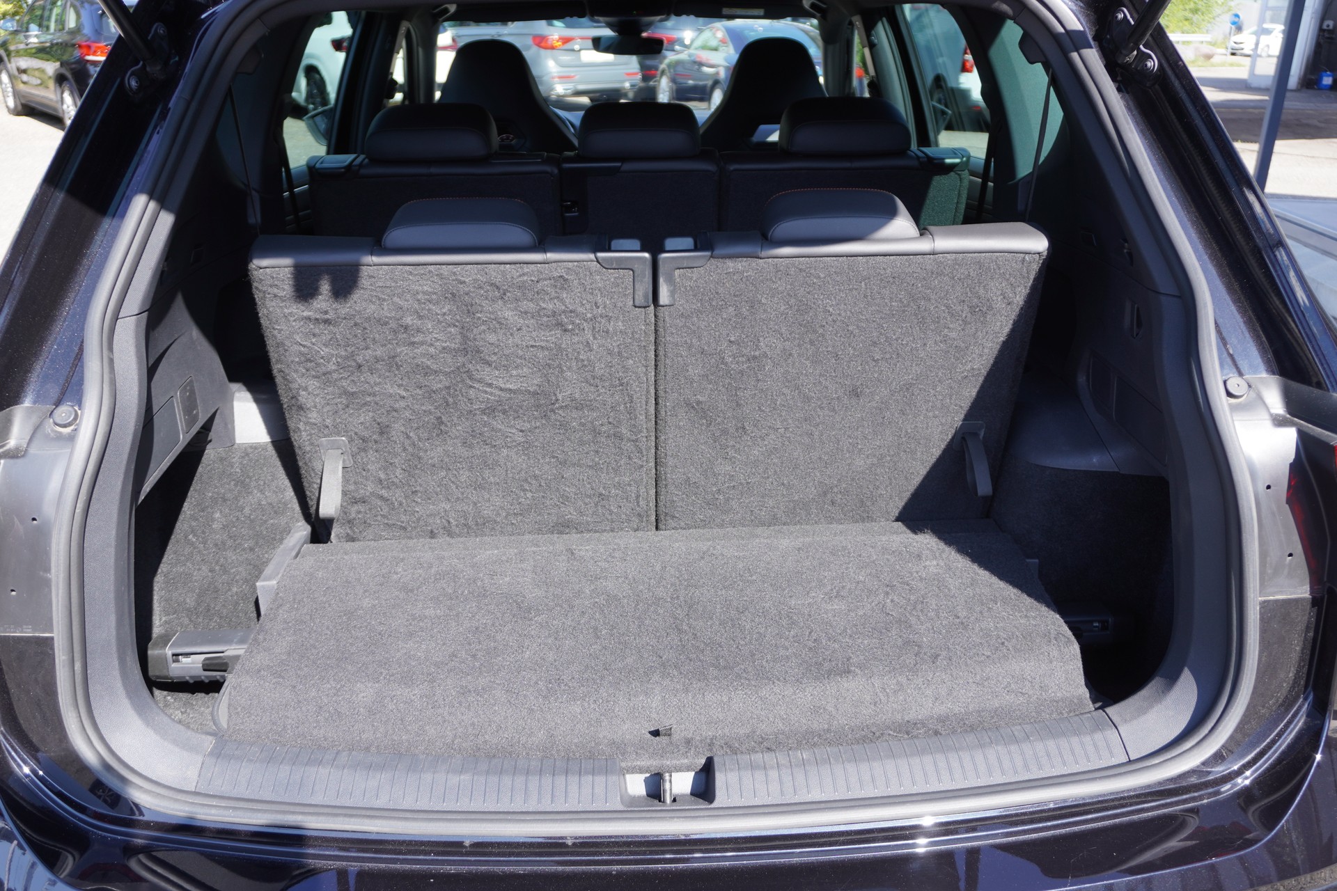 SEAT Tarraco 2.0TSI FR 4Drive DSG 7-PLÄTZER!!!-image-9