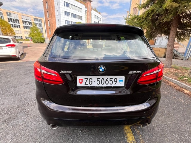 BMW 225i xDrive Active Tourer Steptronic Luxury Line-showroom-element-3