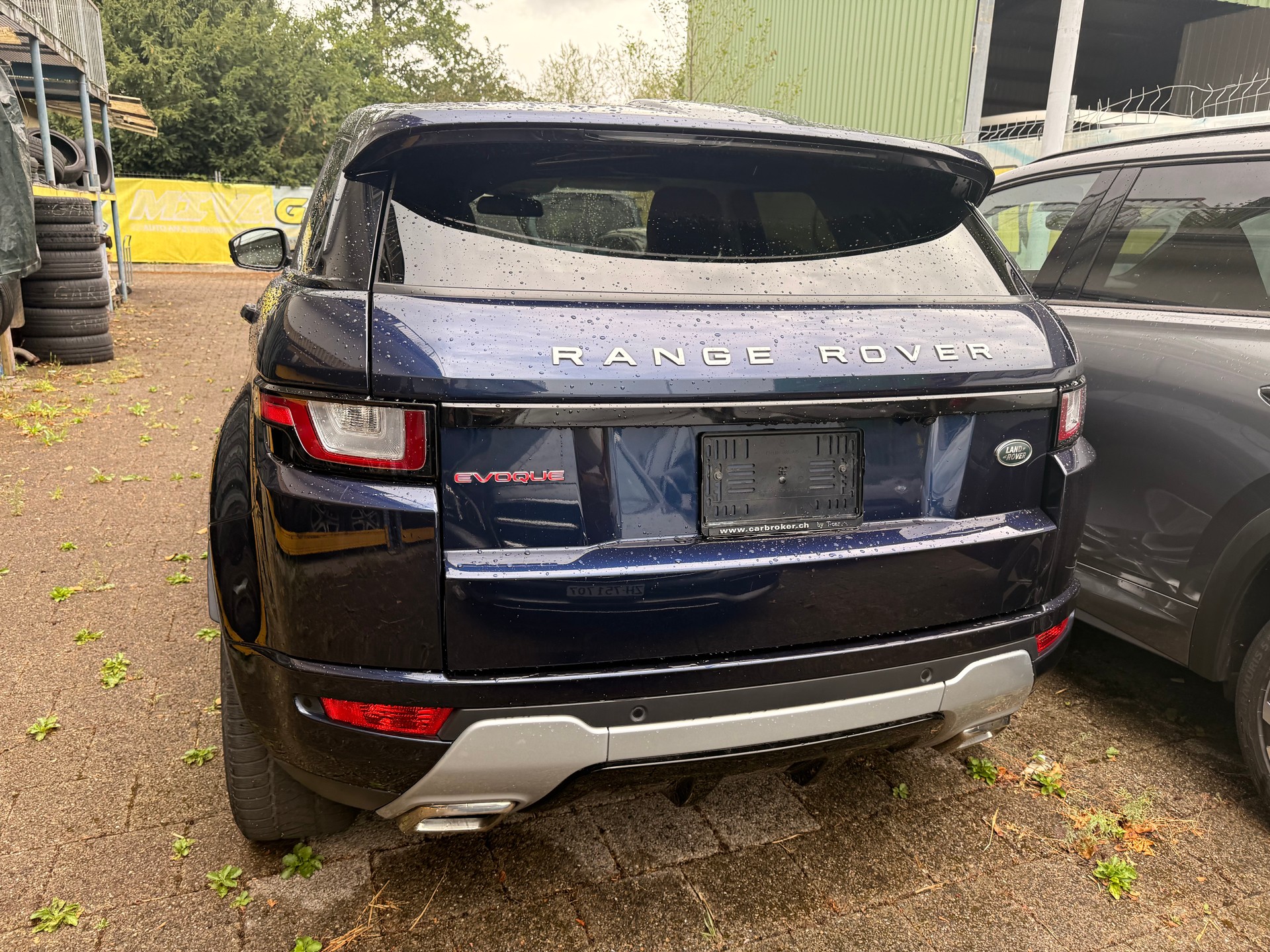 LAND ROVER Range Rover Evoque 2.0 TD4 SE Dynamic AT9-image-6