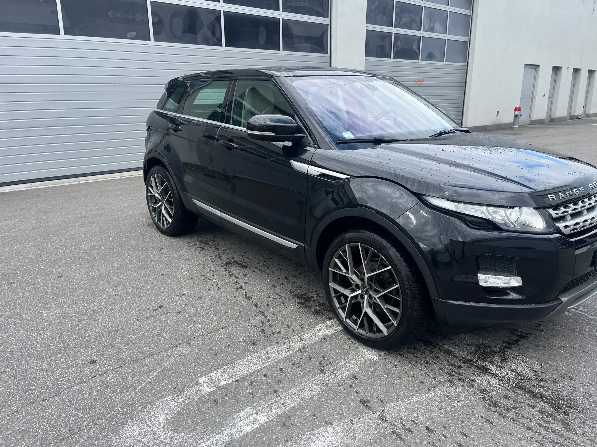 LAND ROVER Range Rover Evoque 2.2 SD4 Dynamic Spirit AT6-image-5