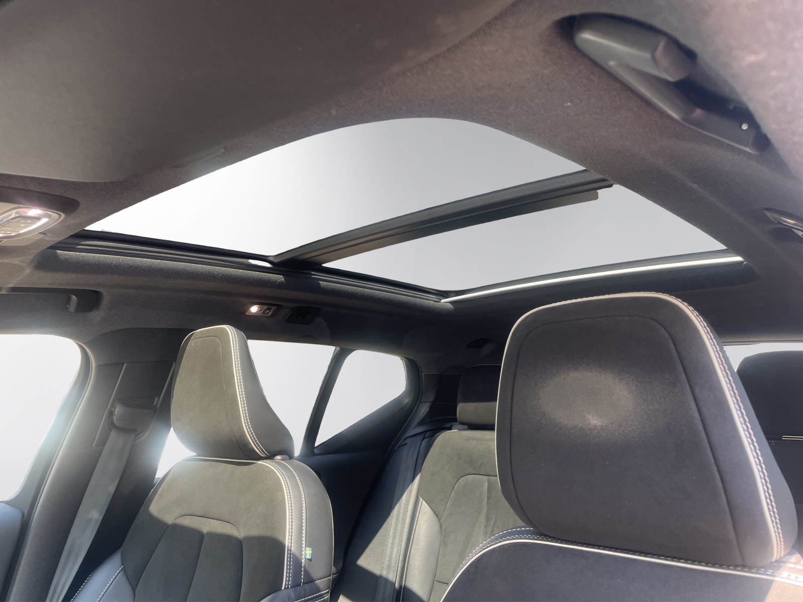 VOLVO XC40 T5 TwE R-Design DCT-image-14