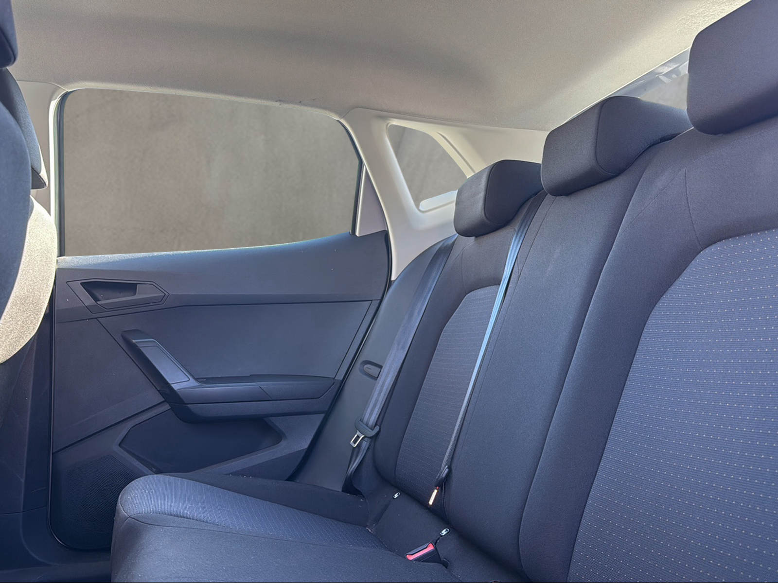 SEAT Ibiza 1.0 EcoTSI Sensacion DSG-image-11