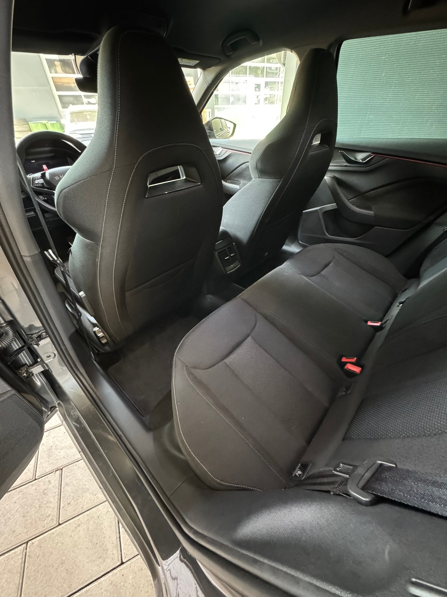 SKODA 1.0 TSI Dynamic DSG-image-11