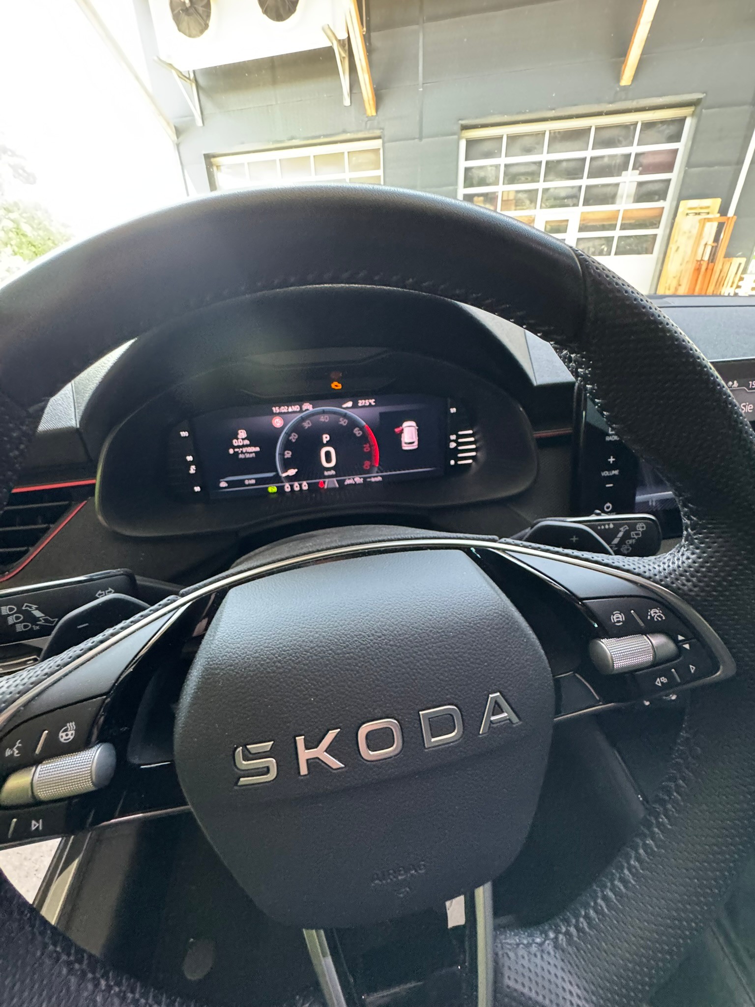 SKODA 1.0 TSI Dynamic DSG-image-13