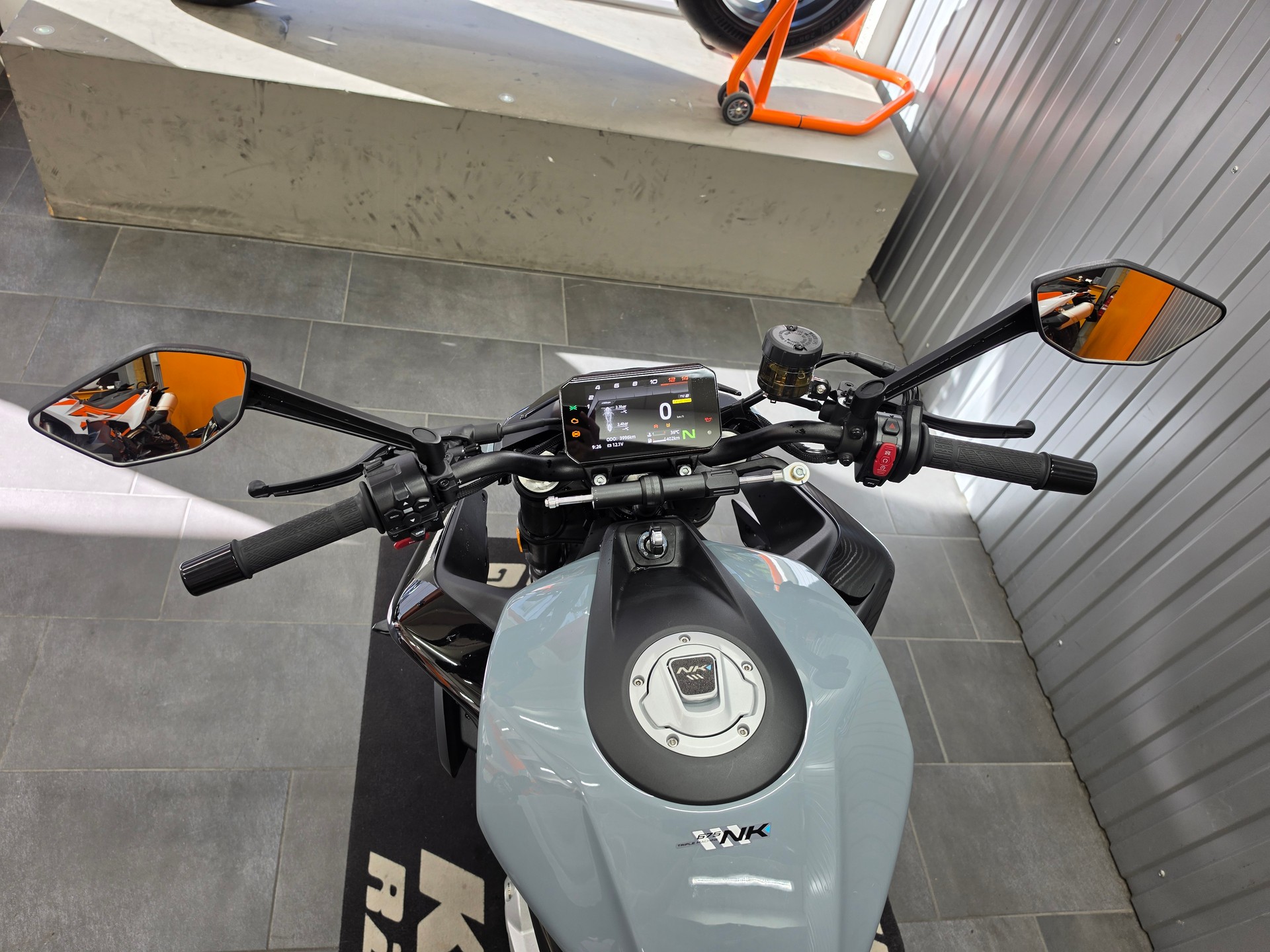 CF MOTO 675NK-image-6