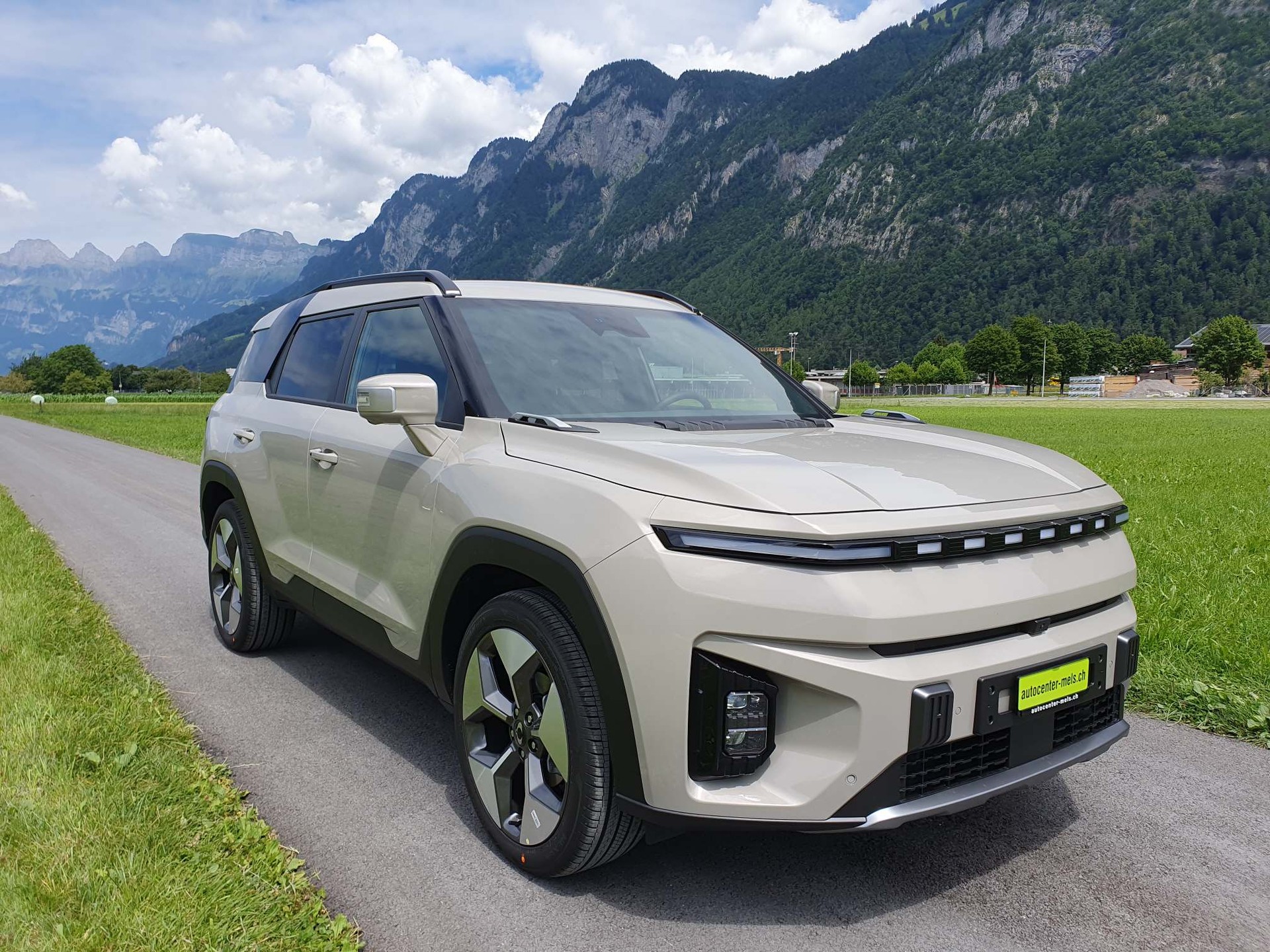 KGM-SsangYong Torres EVX Titanium Luxury