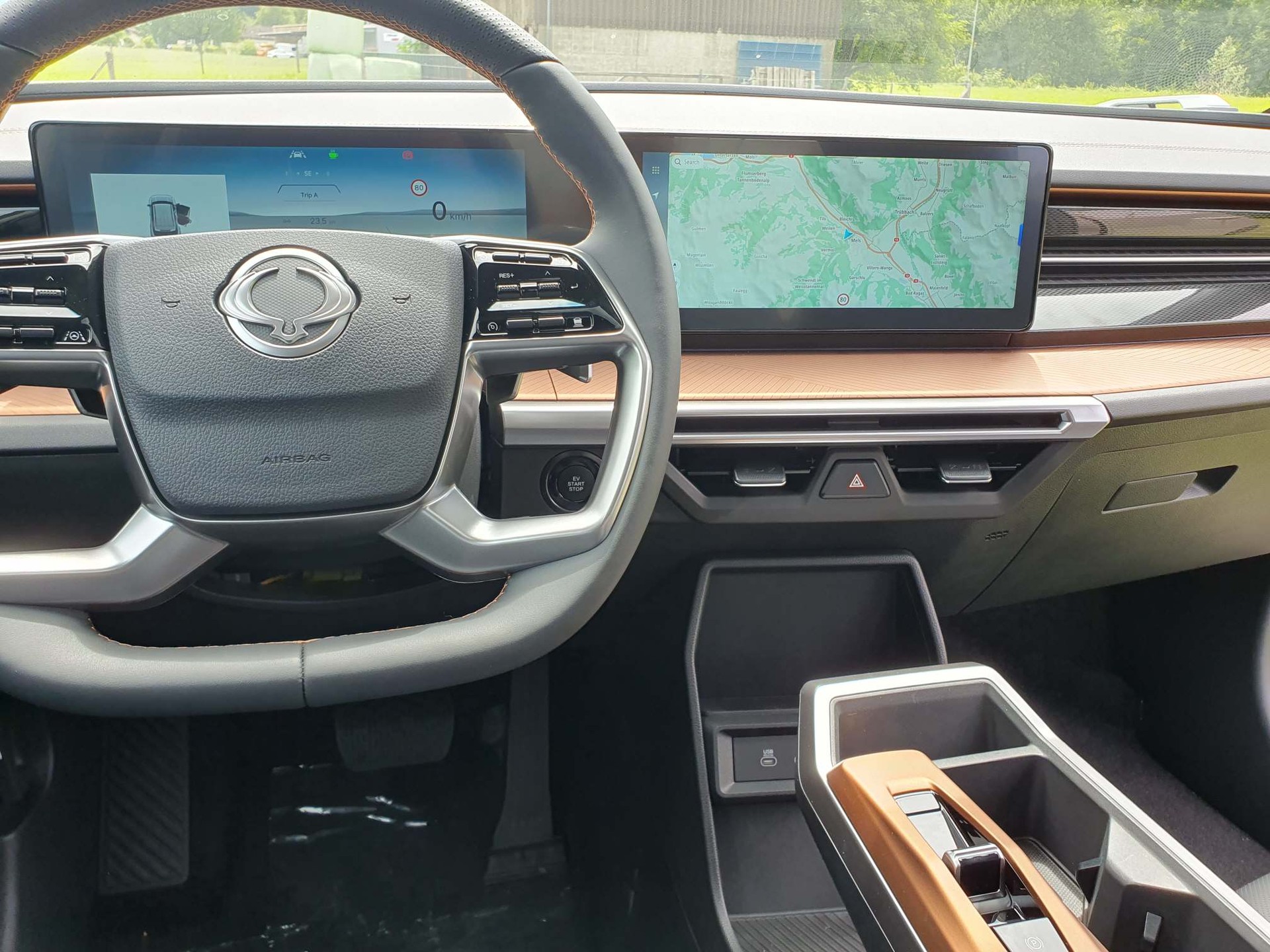 KGM-SsangYong Torres EVX Titanium Luxury-image-11