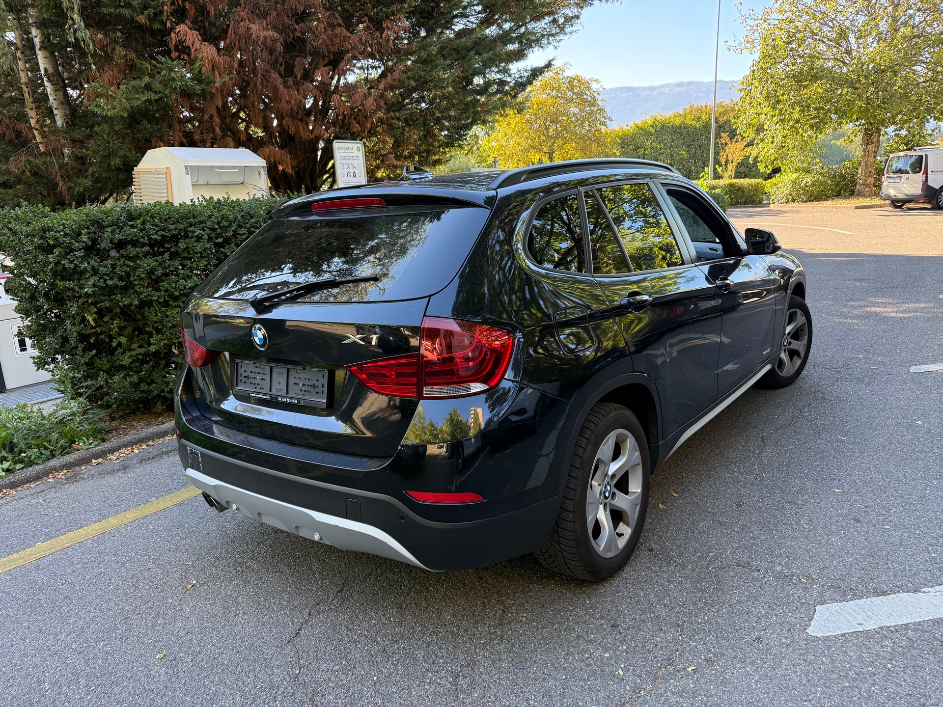 BMW X1 xDrive 20i xLine Steptronic-image-5