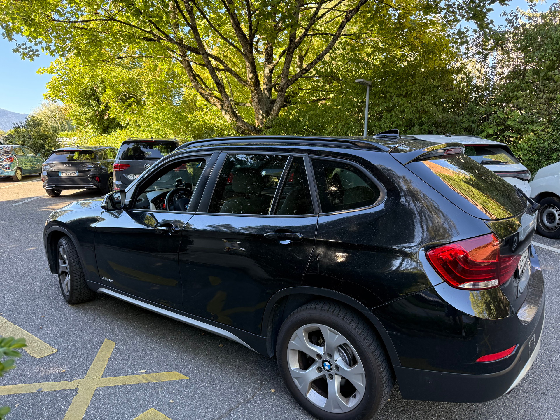 BMW X1 xDrive 20i xLine Steptronic-showroom-element-3