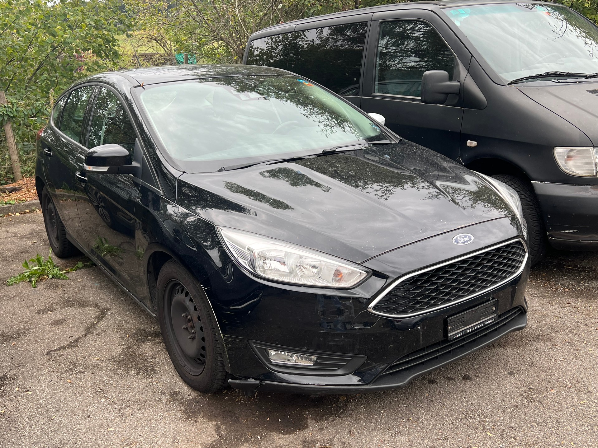 FORD Focus 1.0 SCTi Trend Automatic-image-1