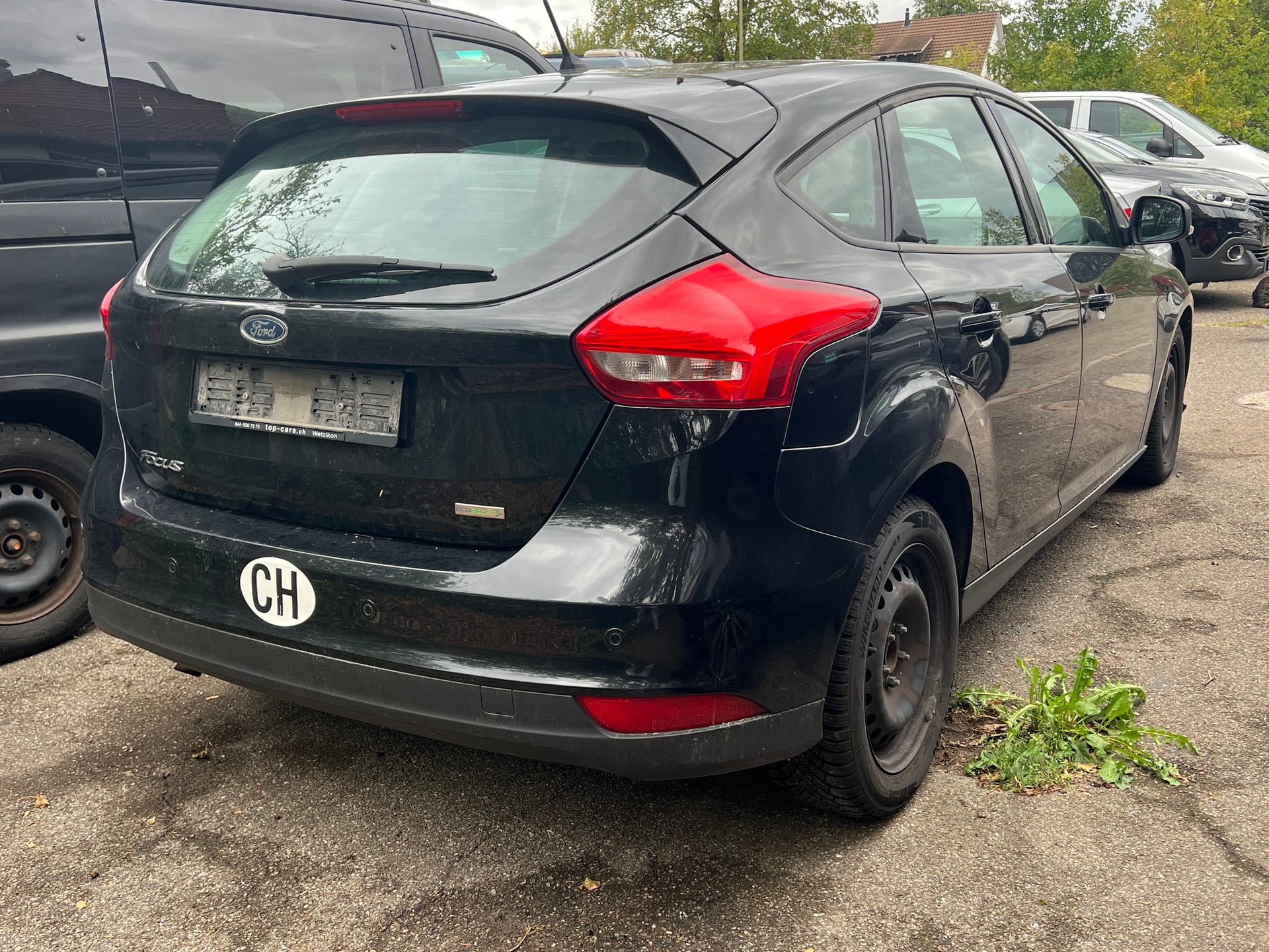 FORD Focus 1.0 SCTi Trend Automatic-image-2