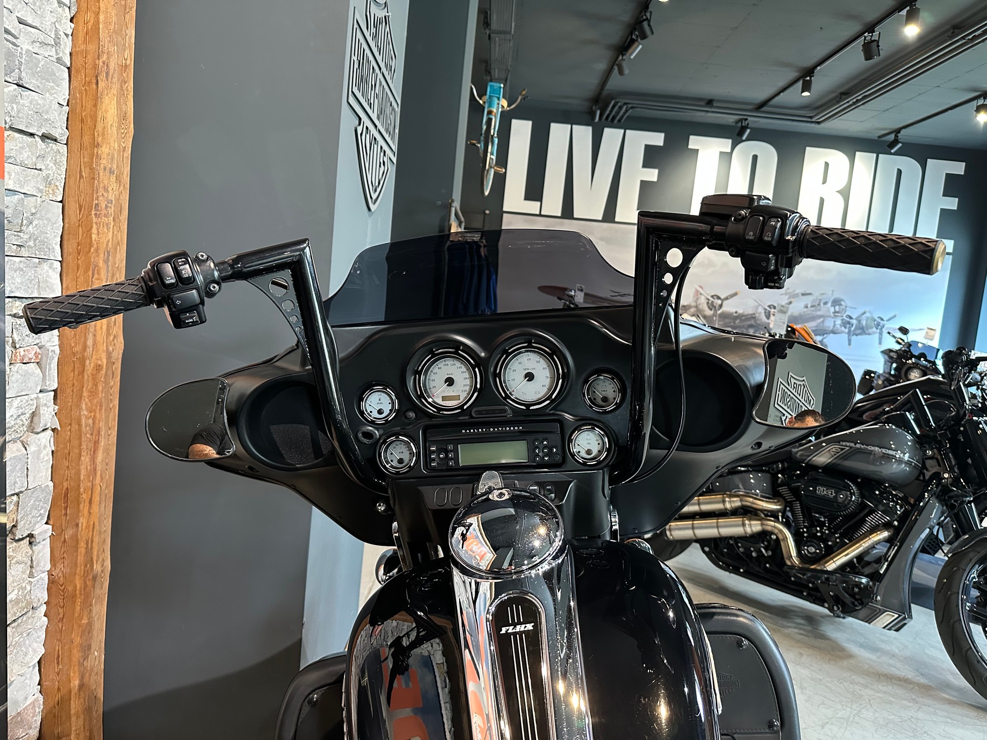 HARLEY-DAVIDSON FLHX Street Glide ABS-image-6