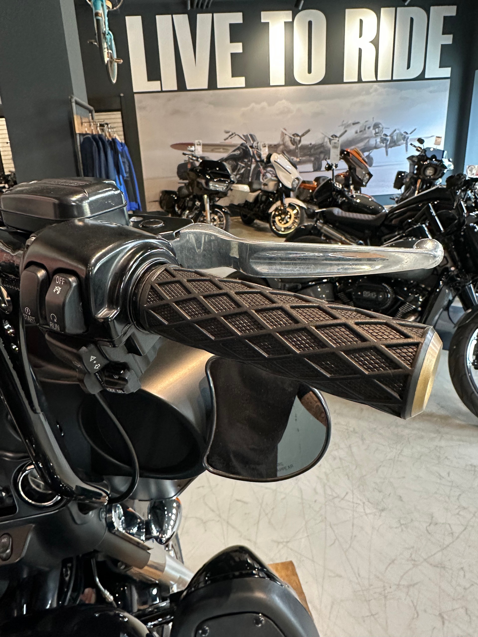 HARLEY-DAVIDSON FLHX Street Glide ABS-image-8