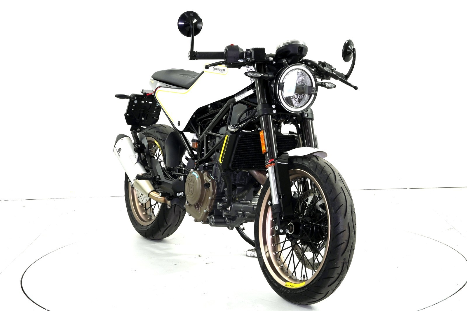 HUSQVARNA 401 Vitpilen ABS-image-1