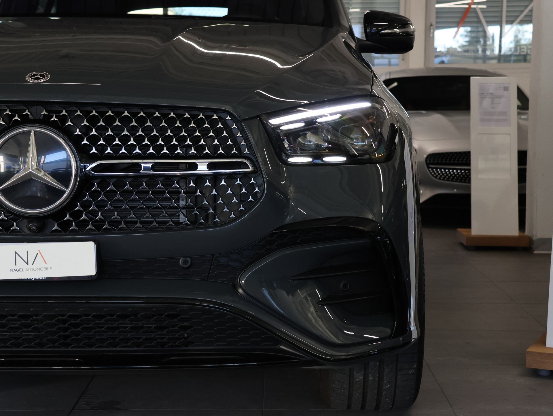 MERCEDES-BENZ GLE 450 d 4Matic 9G-Tronic *GRAPHIT-GRAU*-showroom-element-3