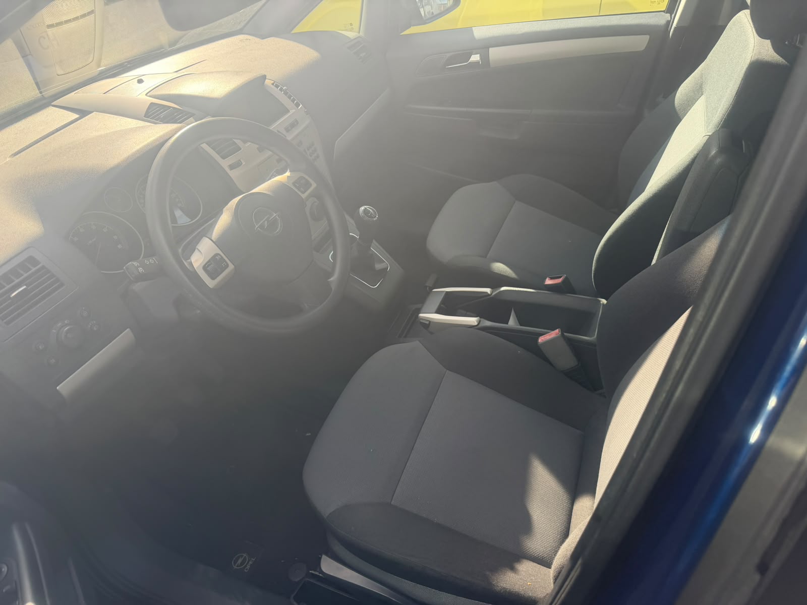 OPEL Zafira 1.8i 16V Enjoy-image-10
