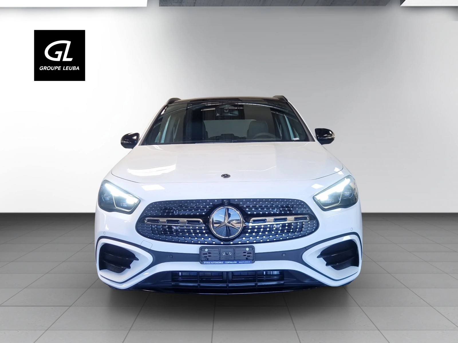 MERCEDES-BENZ GLA 200 Night Star 7G-DCT-image-5