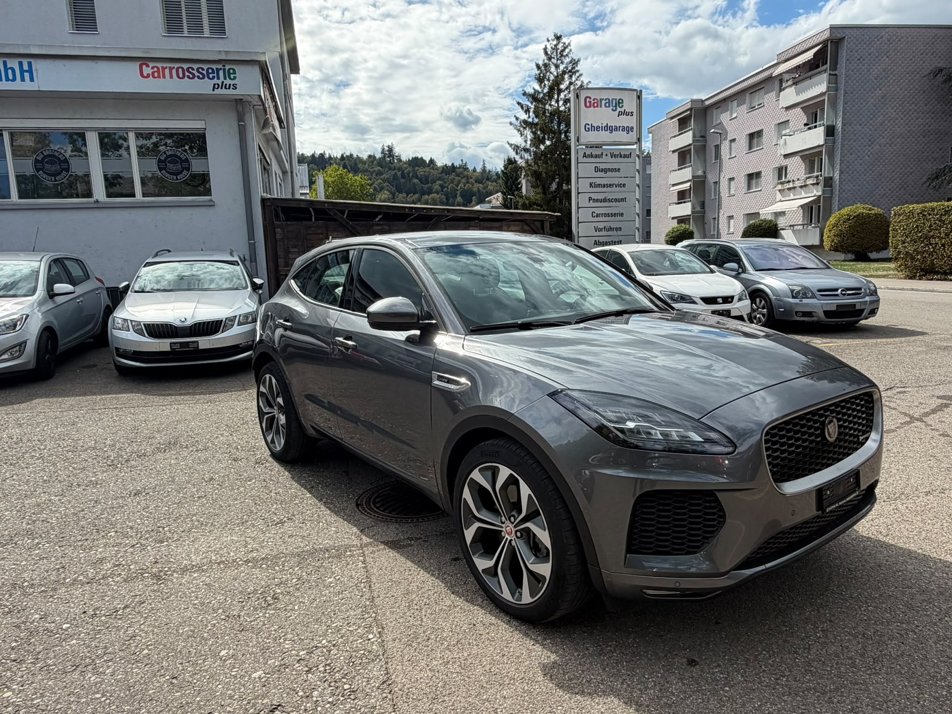 JAGUAR E-Pace 2.0 P300 R-Dynamic HSE AWD Automatik