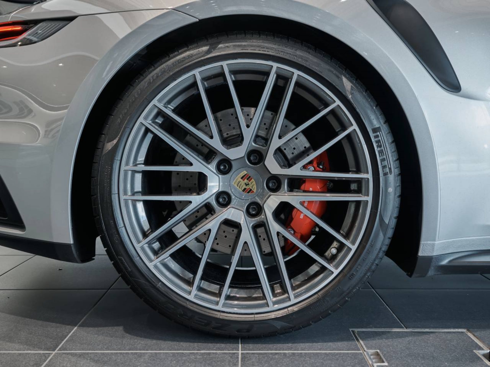 PORSCHE 911 Turbo-image-30