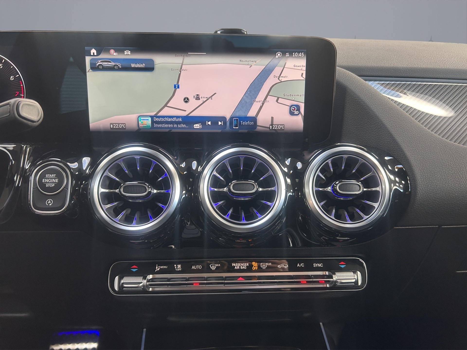 MERCEDES-BENZ GLA-Klasse H247 GLA 250 Swiss Star AMG Line 4matic-image-14