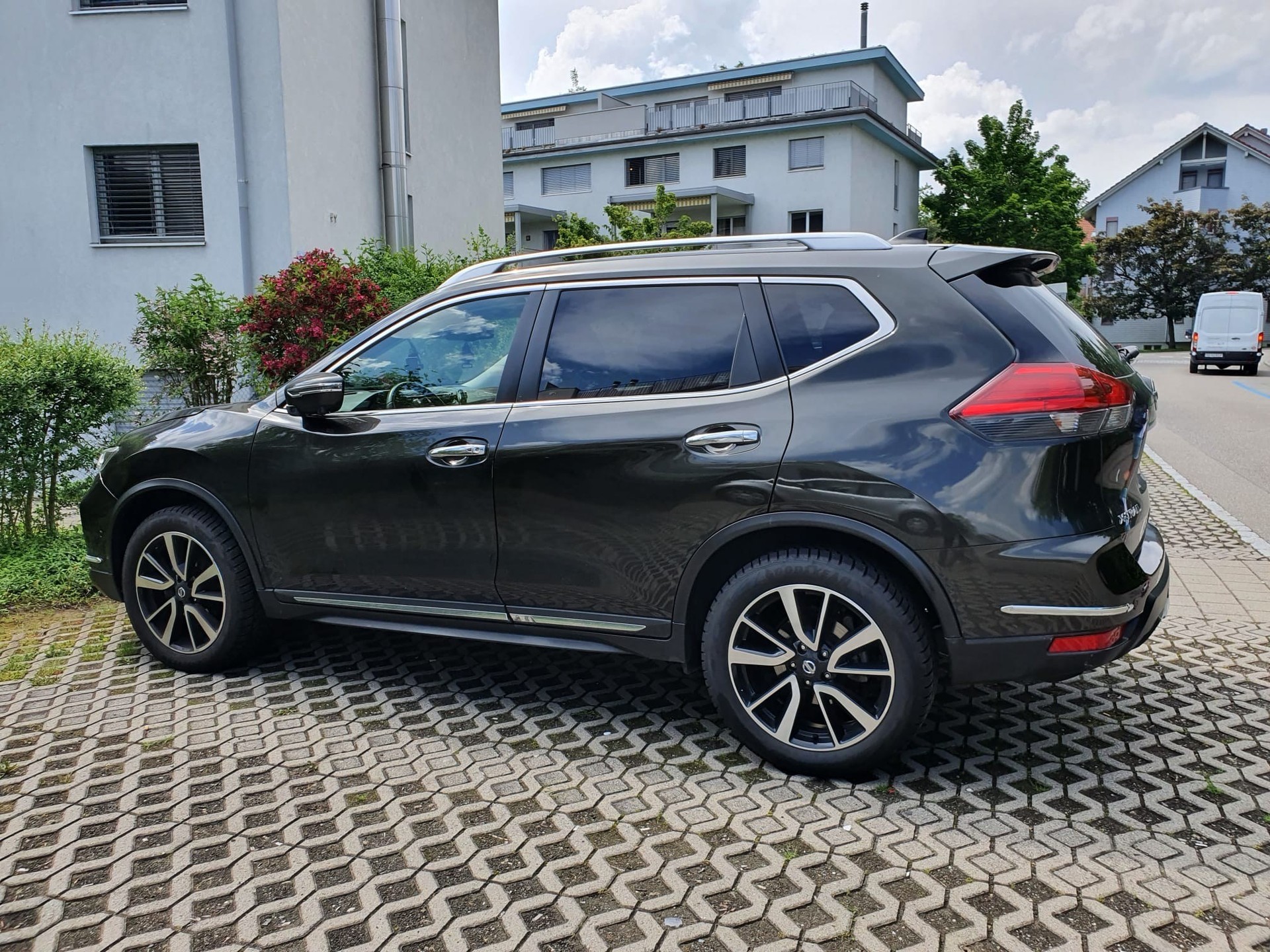 NISSAN X-Trail 1.7 dCi tekna ALL-MODE 4x4-image-2