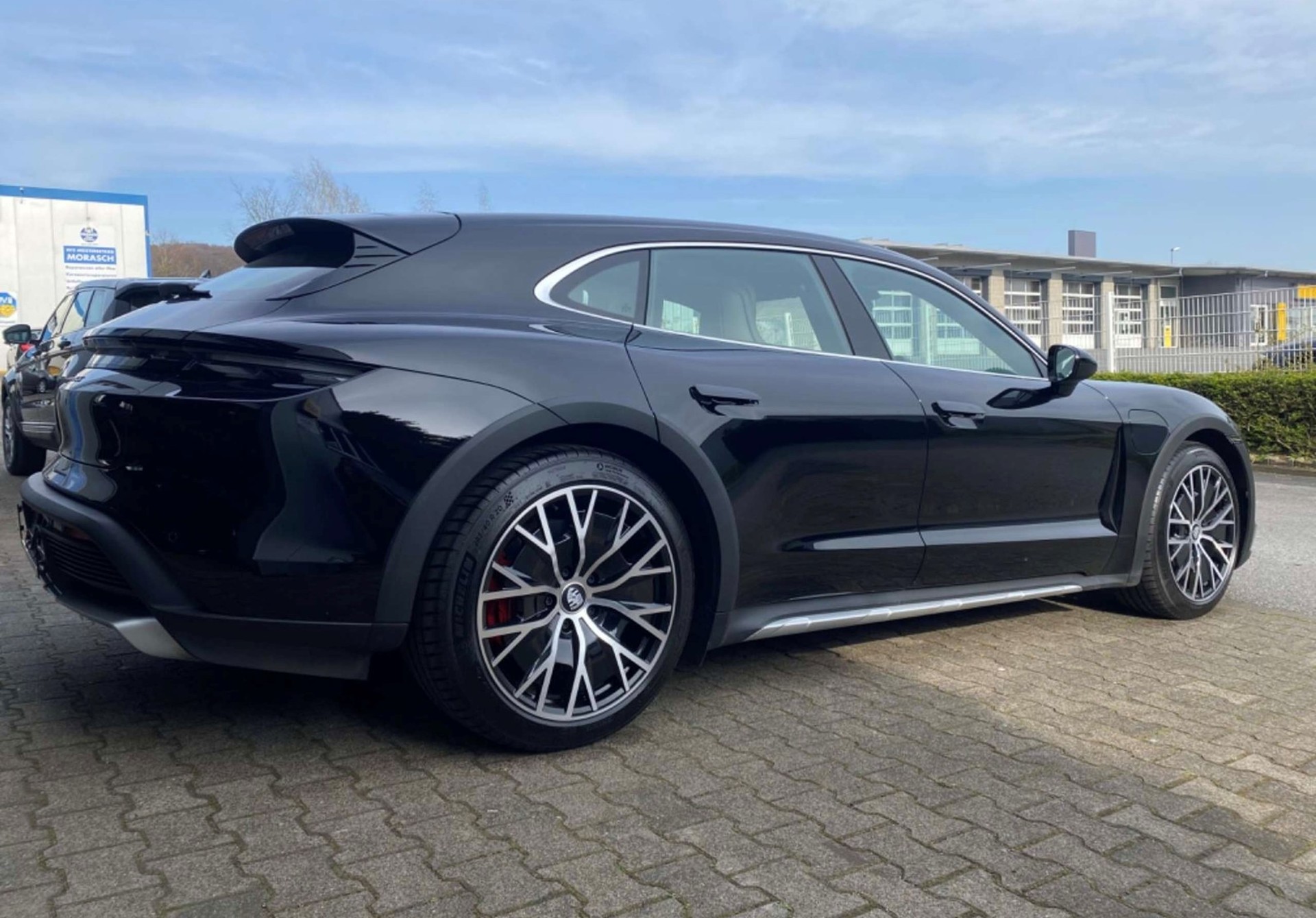 PORSCHE Taycan 4S Cross Turismo - NEU Gen2 batteie-image-10