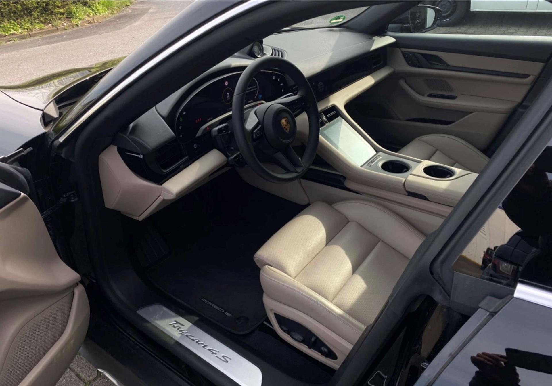 PORSCHE Taycan 4S Cross Turismo - NEU Gen2 batteie-image-1