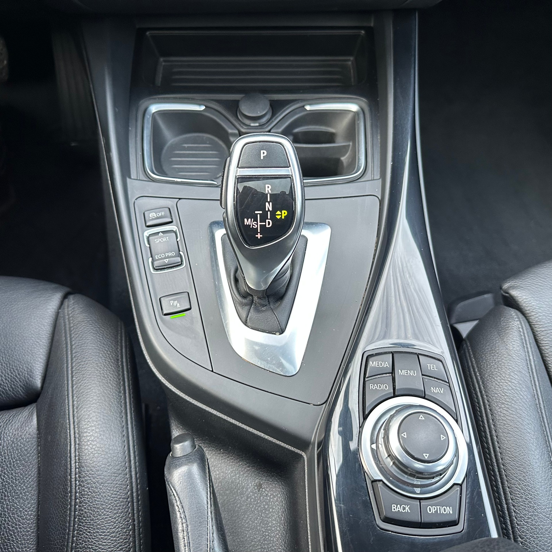 BMW 120d Urban Line Steptronic-image-24