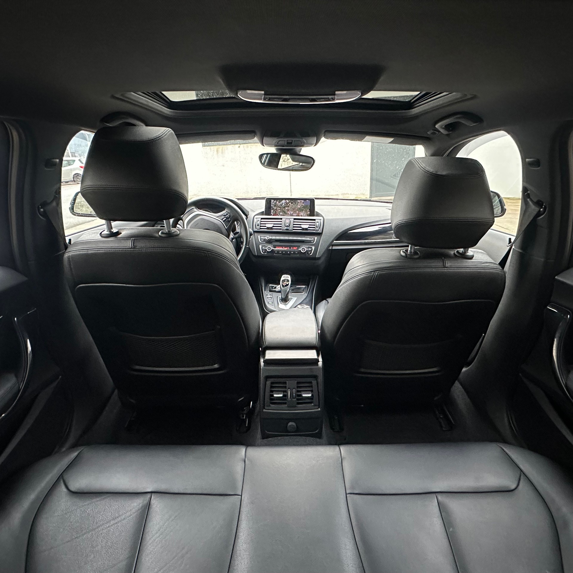 BMW 120d Urban Line Steptronic-image-29