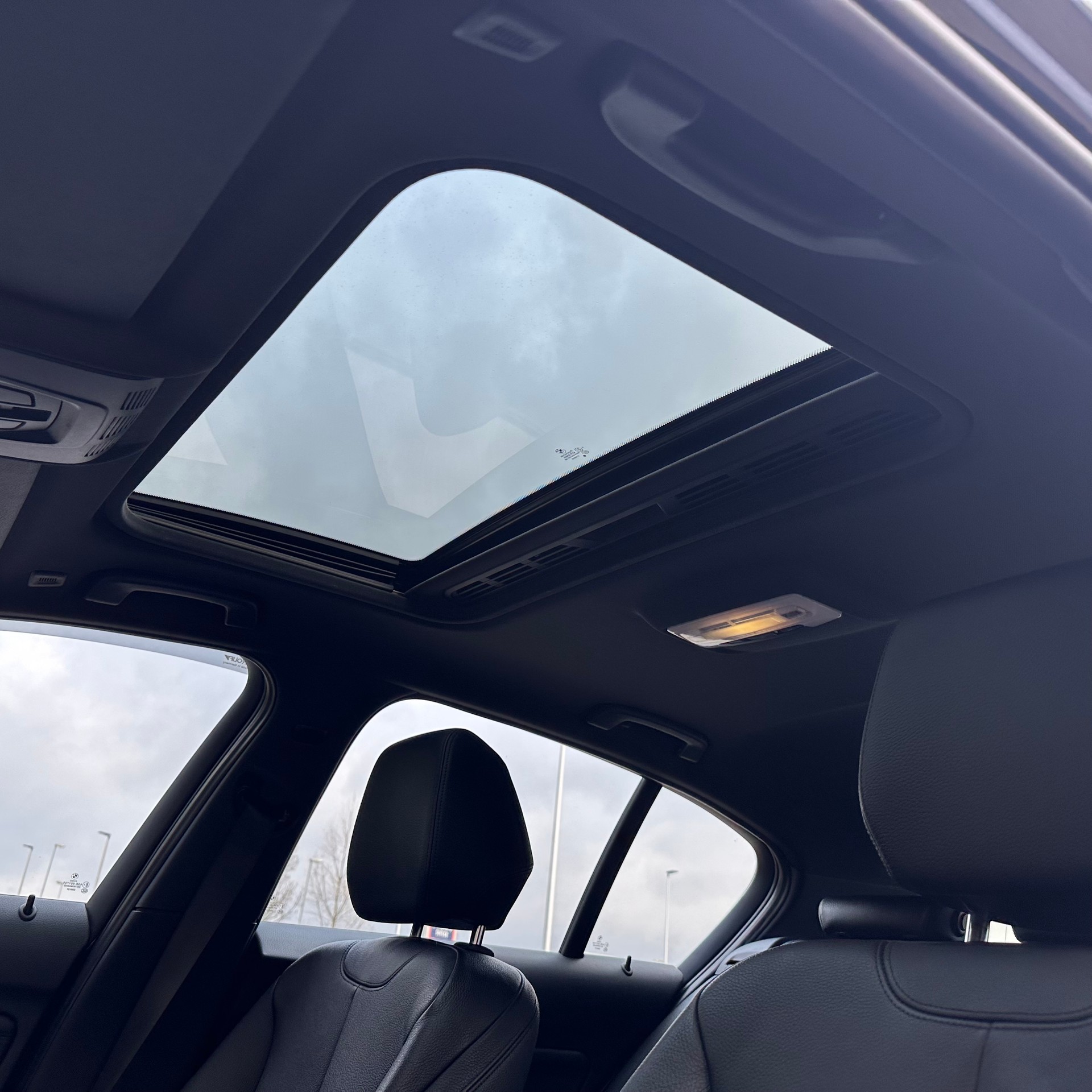 BMW 120d Urban Line Steptronic-image-16