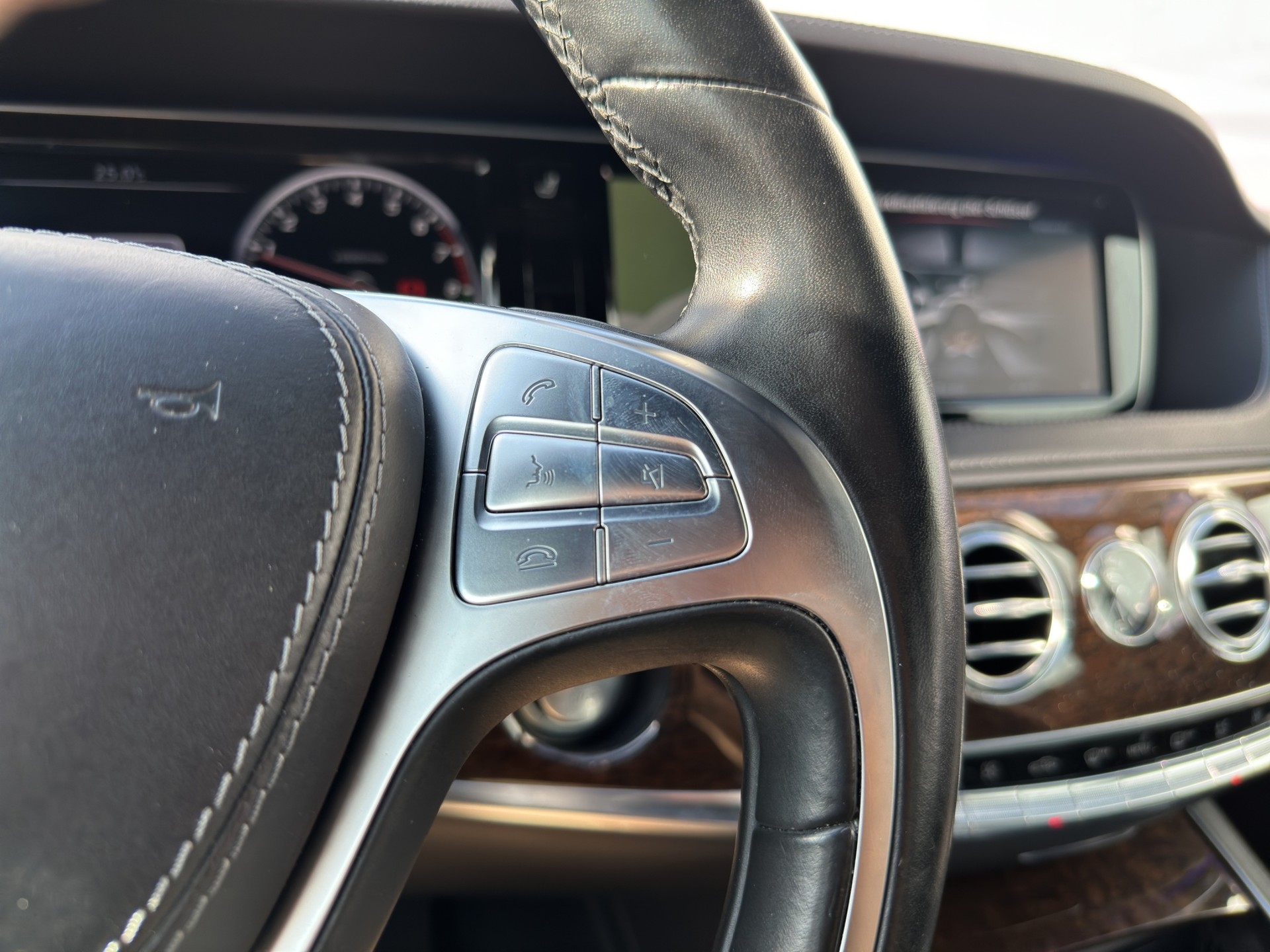 MERCEDES-BENZ S 400 Hybrid 7G-Tronic-image-26