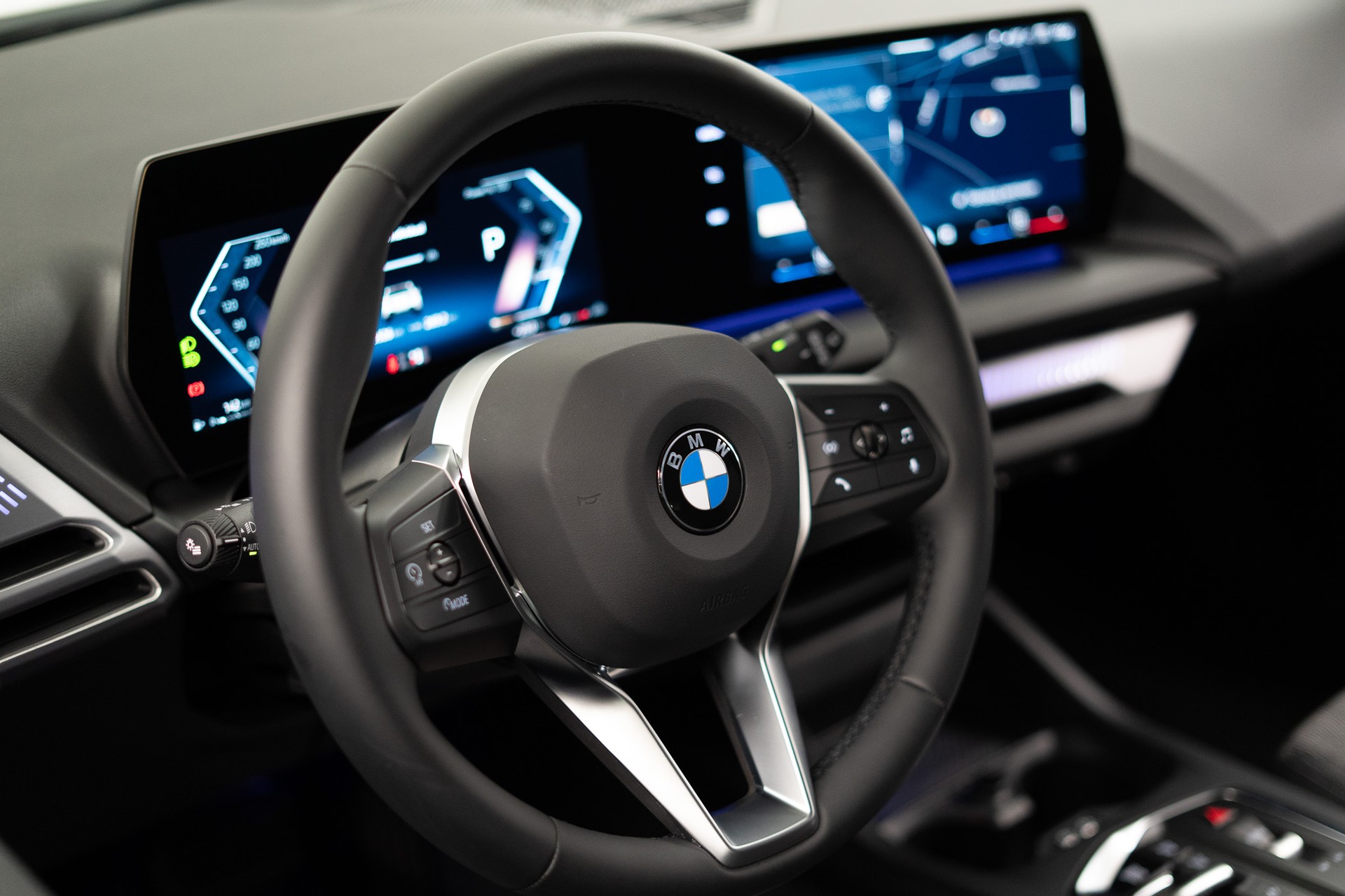 BMW 118d M Sport *Neues Modell* Rückfahrkamera / Driving Assistant / Ambientebeleuchtung-image-7