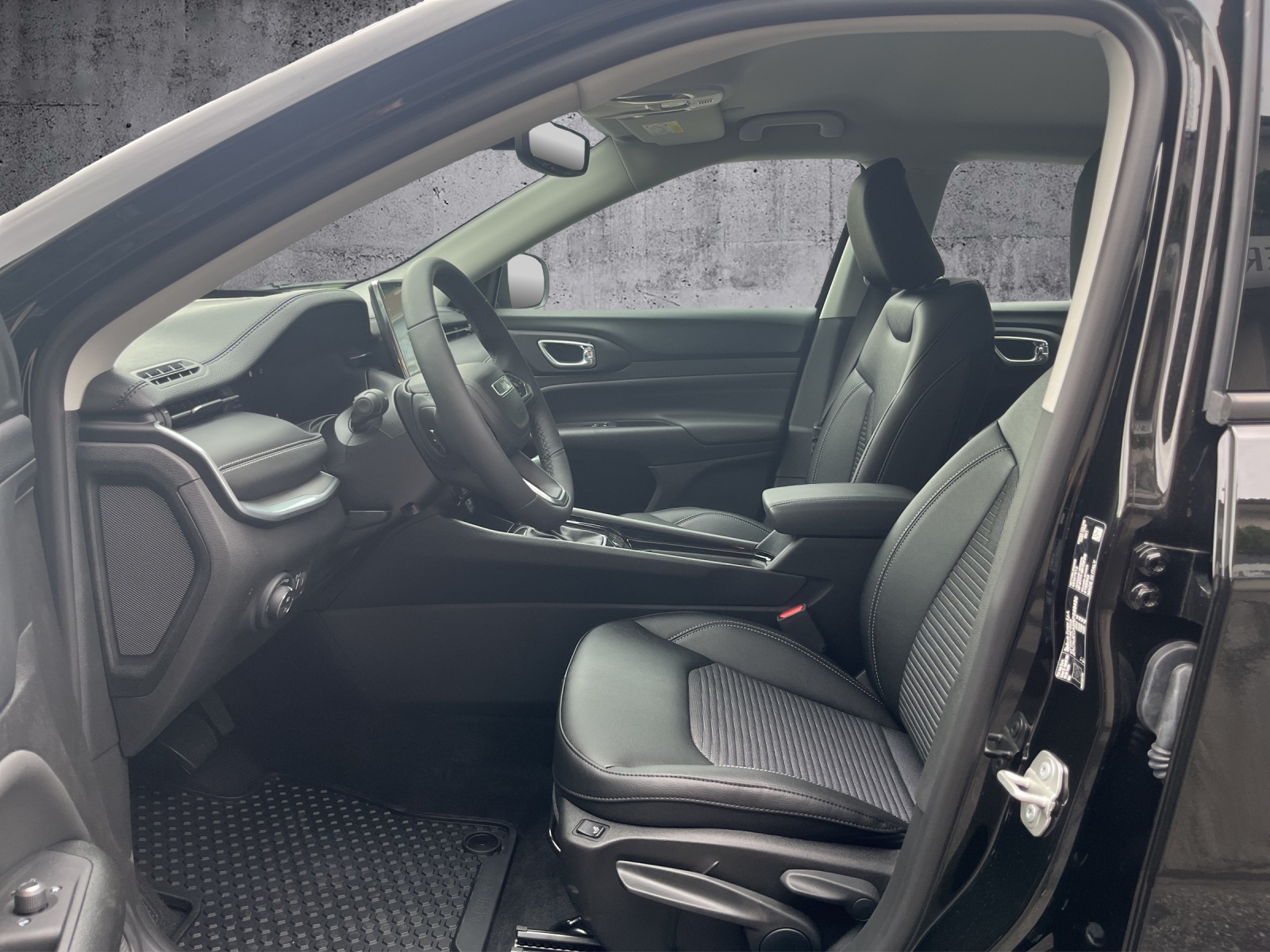 JEEP Compass 1.5 Turbo Swiss Altitude-image-8