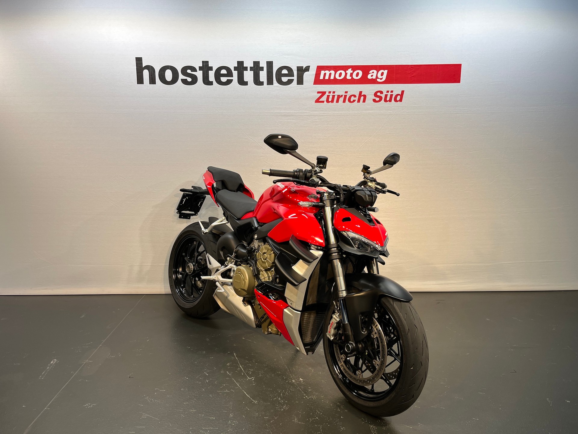DUCATI Streetfighter V4-image-0