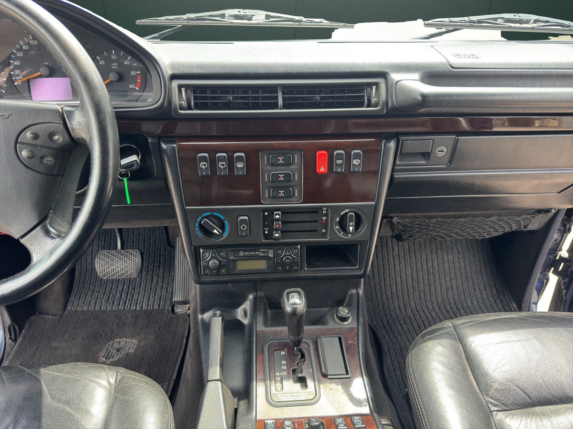 MERCEDES-BENZ Puch G 300 kurz / Legende-image-11