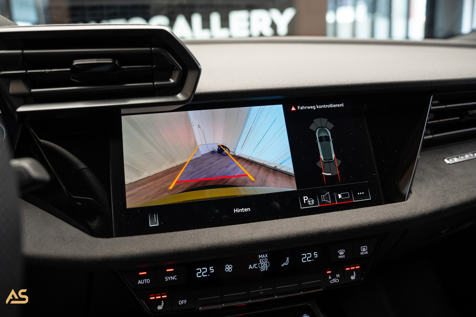 AUDI RS3 Sportback 2.5 TSI Facelift *PHYTONGELB* UNIKAT | KERAMIK-BREMSEN | FULL-CARBON | R8-SCHALENSITZE | GARANTIE 5J. | 290 KMH-image-15