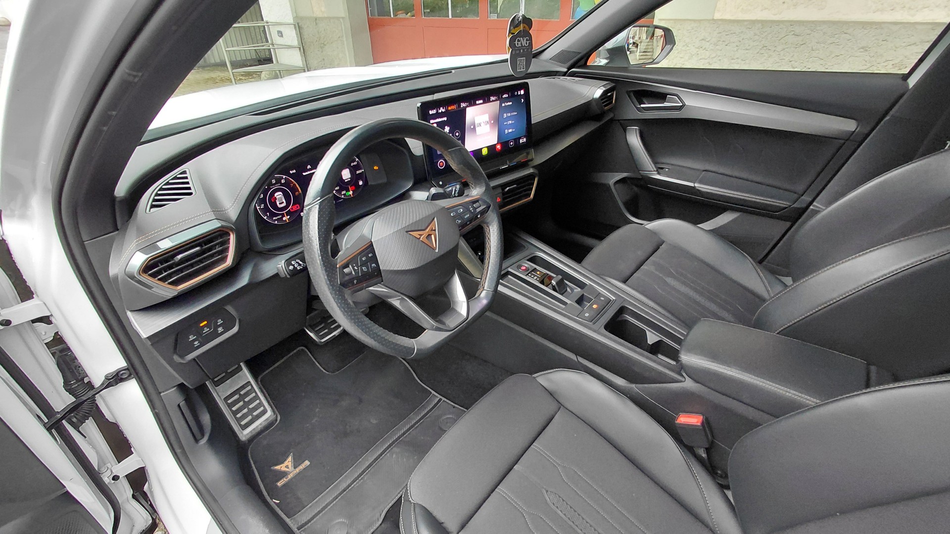 CUPRA Formentor 2.0TSI VZ DSG-image-12