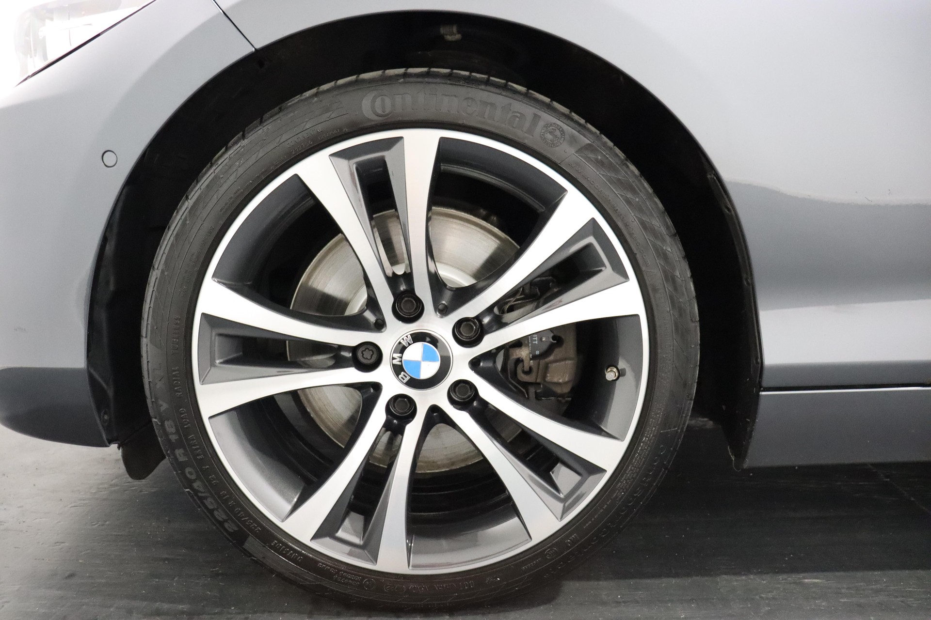 BMW 230i SAG Cabrio-image-6