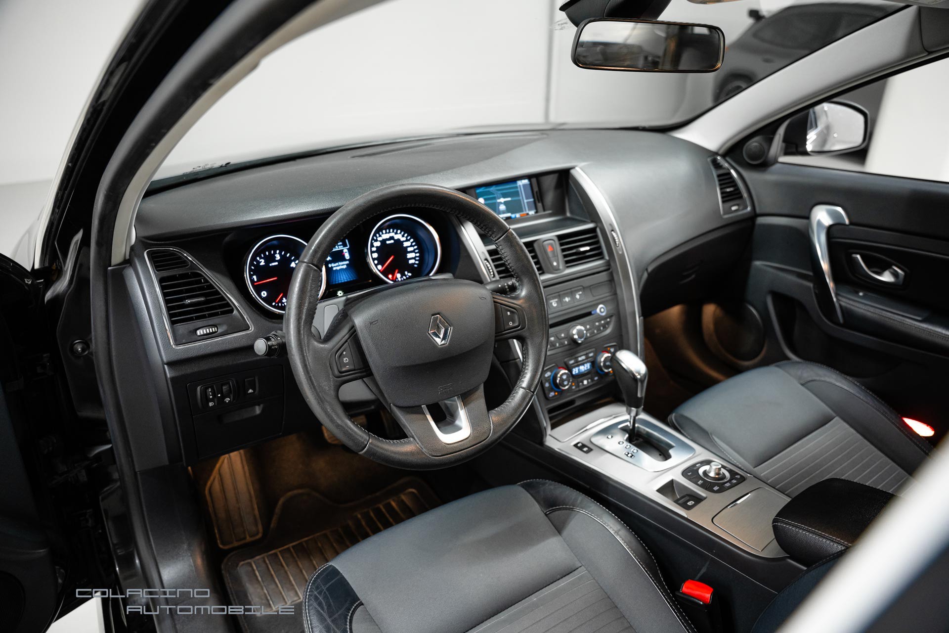 RENAULT Latitude 2.0 dCi Dynamique active-shift-image-11