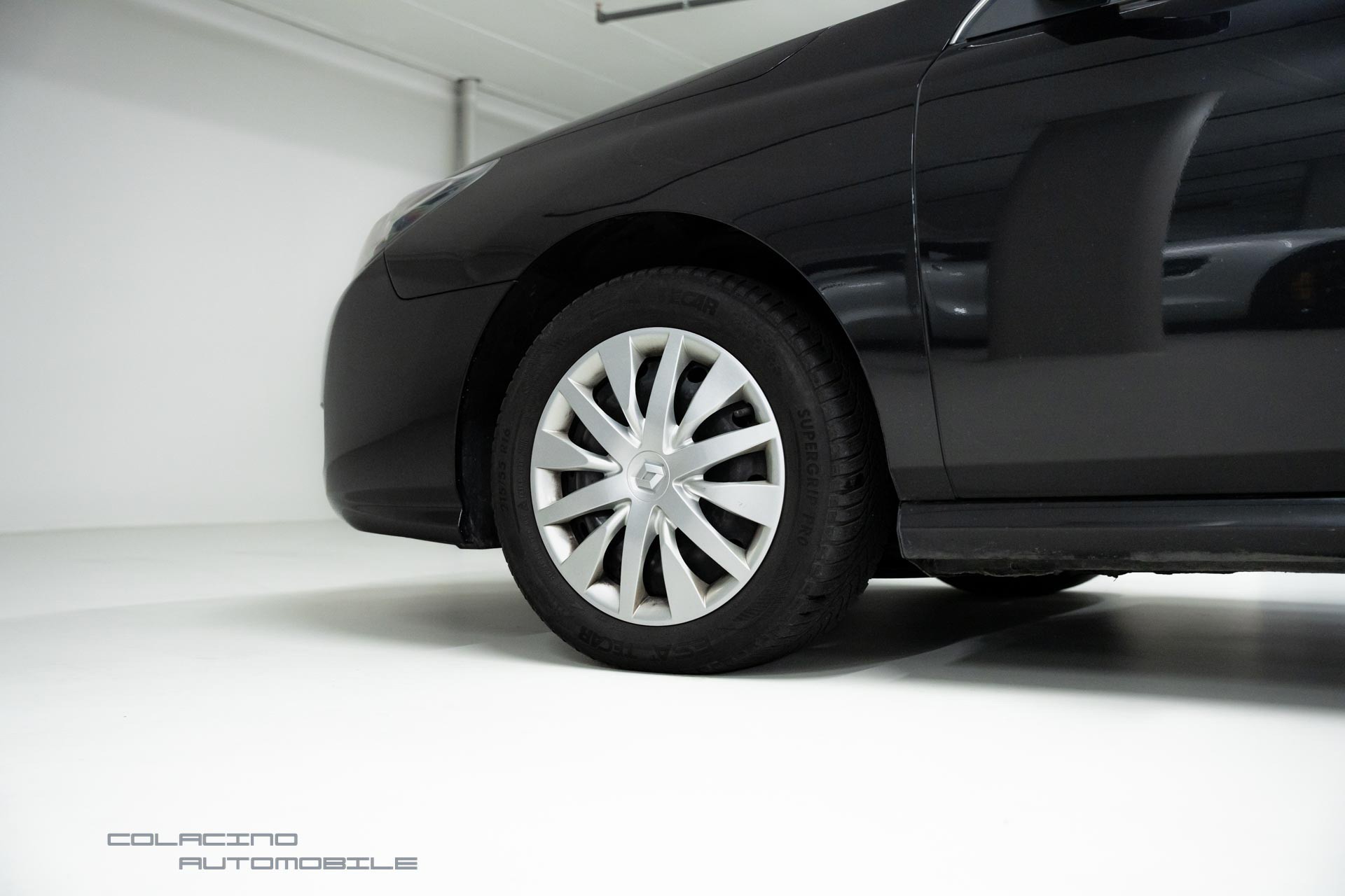 RENAULT Latitude 2.0 dCi Dynamique active-shift-image-10