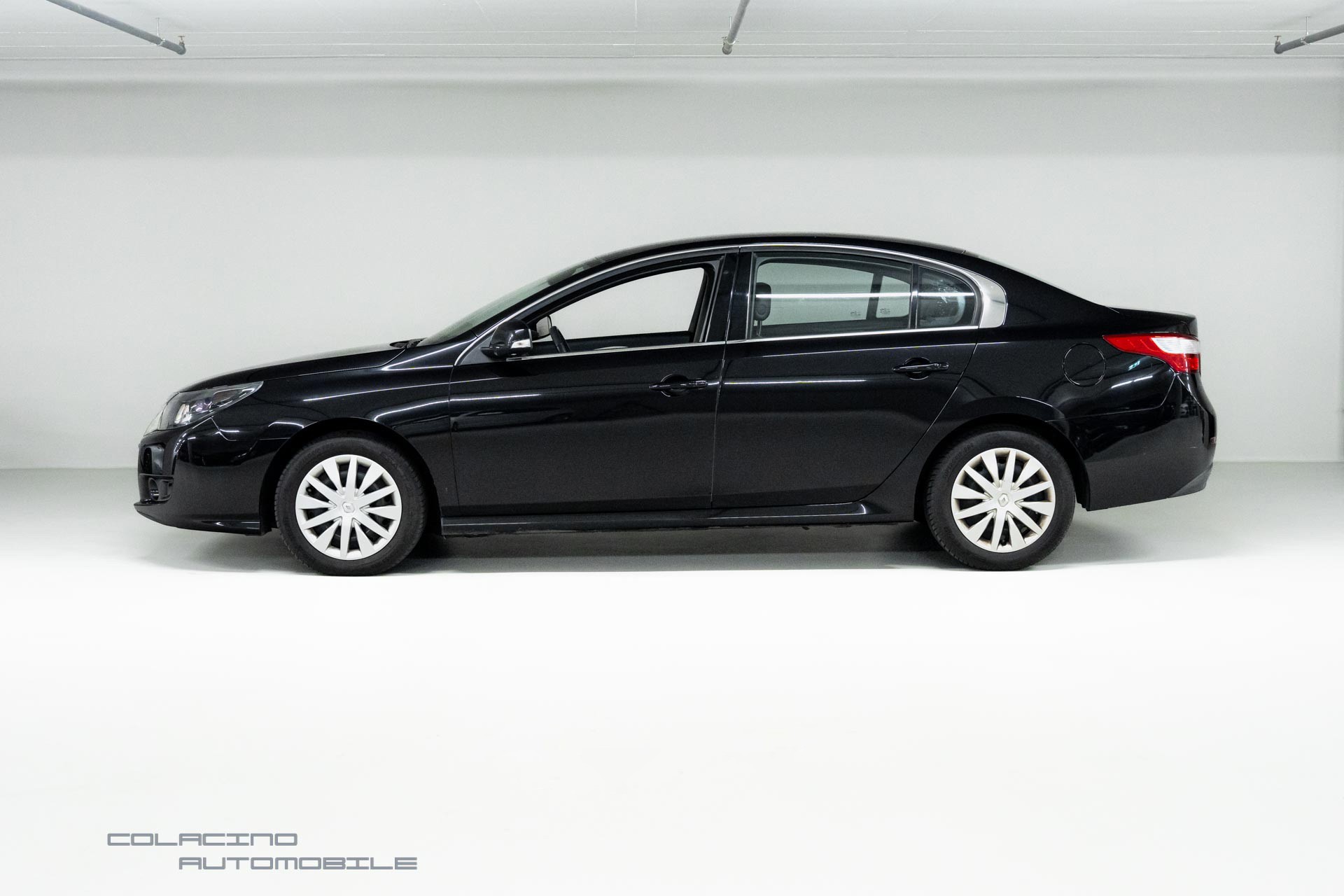 RENAULT Latitude 2.0 dCi Dynamique active-shift-image-6