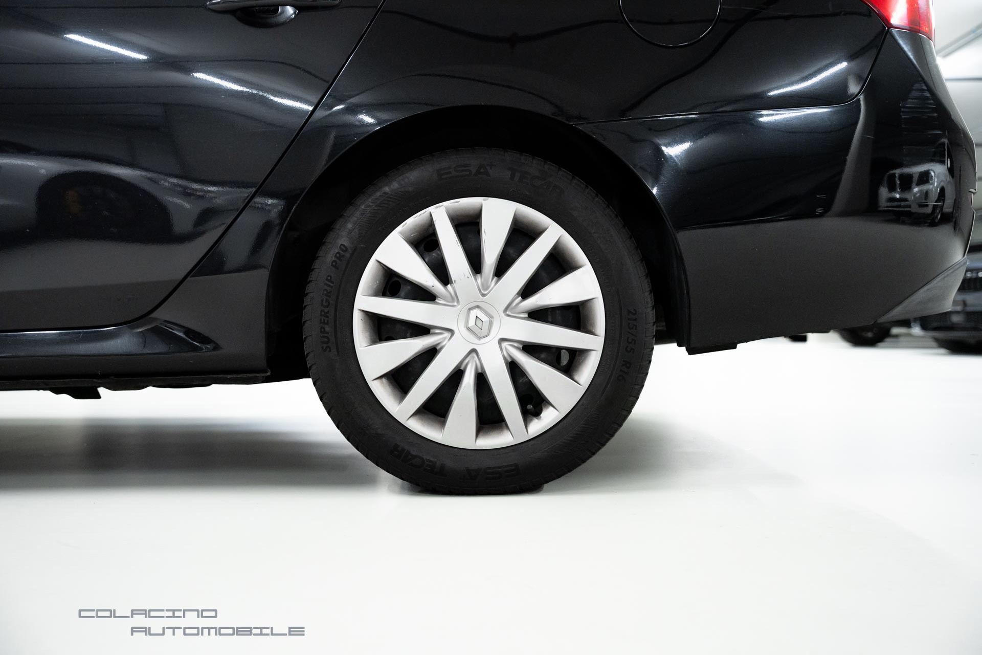 RENAULT Latitude 2.0 dCi Dynamique active-shift-image-9