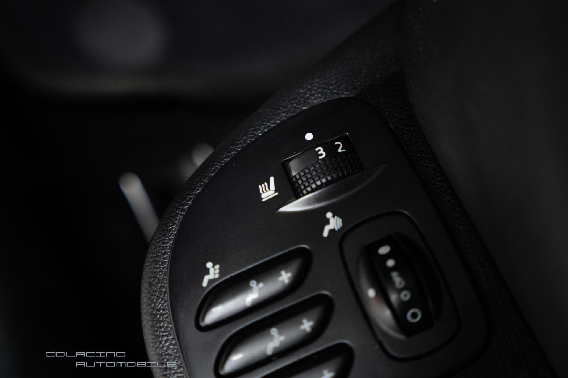 RENAULT Latitude 2.0 dCi Dynamique active-shift-image-19