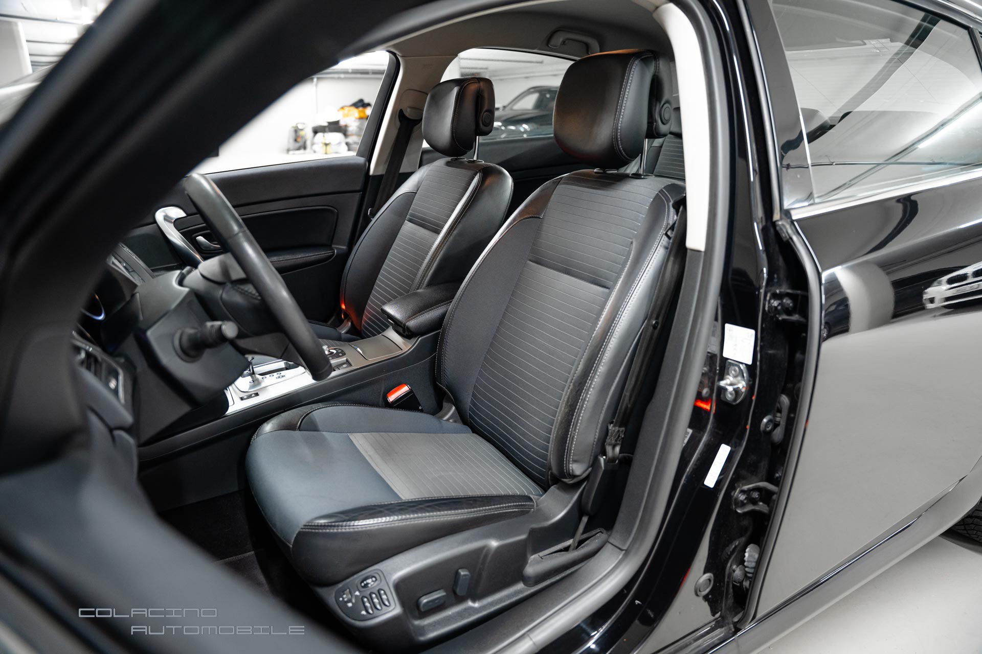 RENAULT Latitude 2.0 dCi Dynamique active-shift-image-13