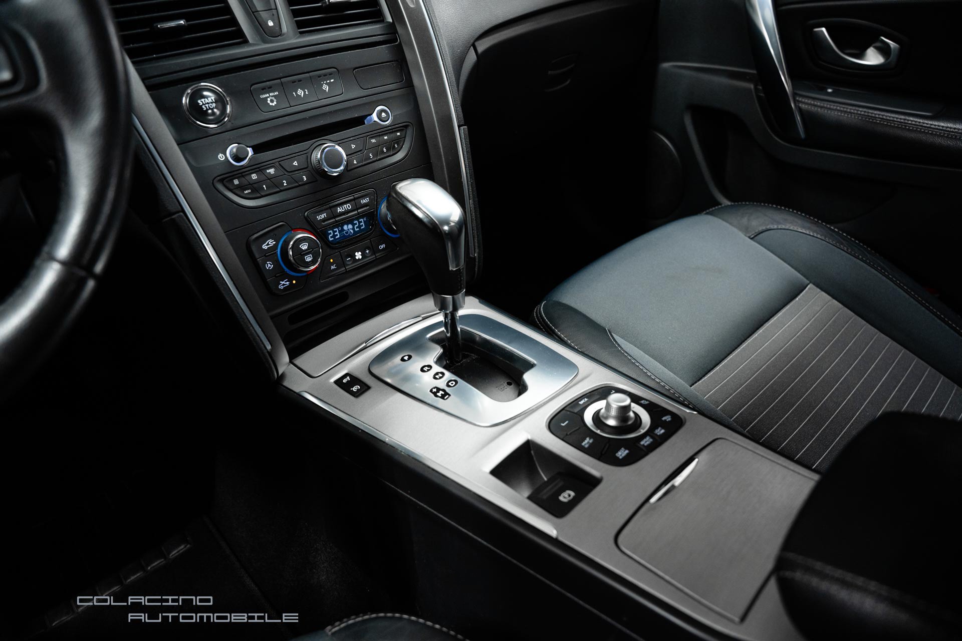 RENAULT Latitude 2.0 dCi Dynamique active-shift-image-24
