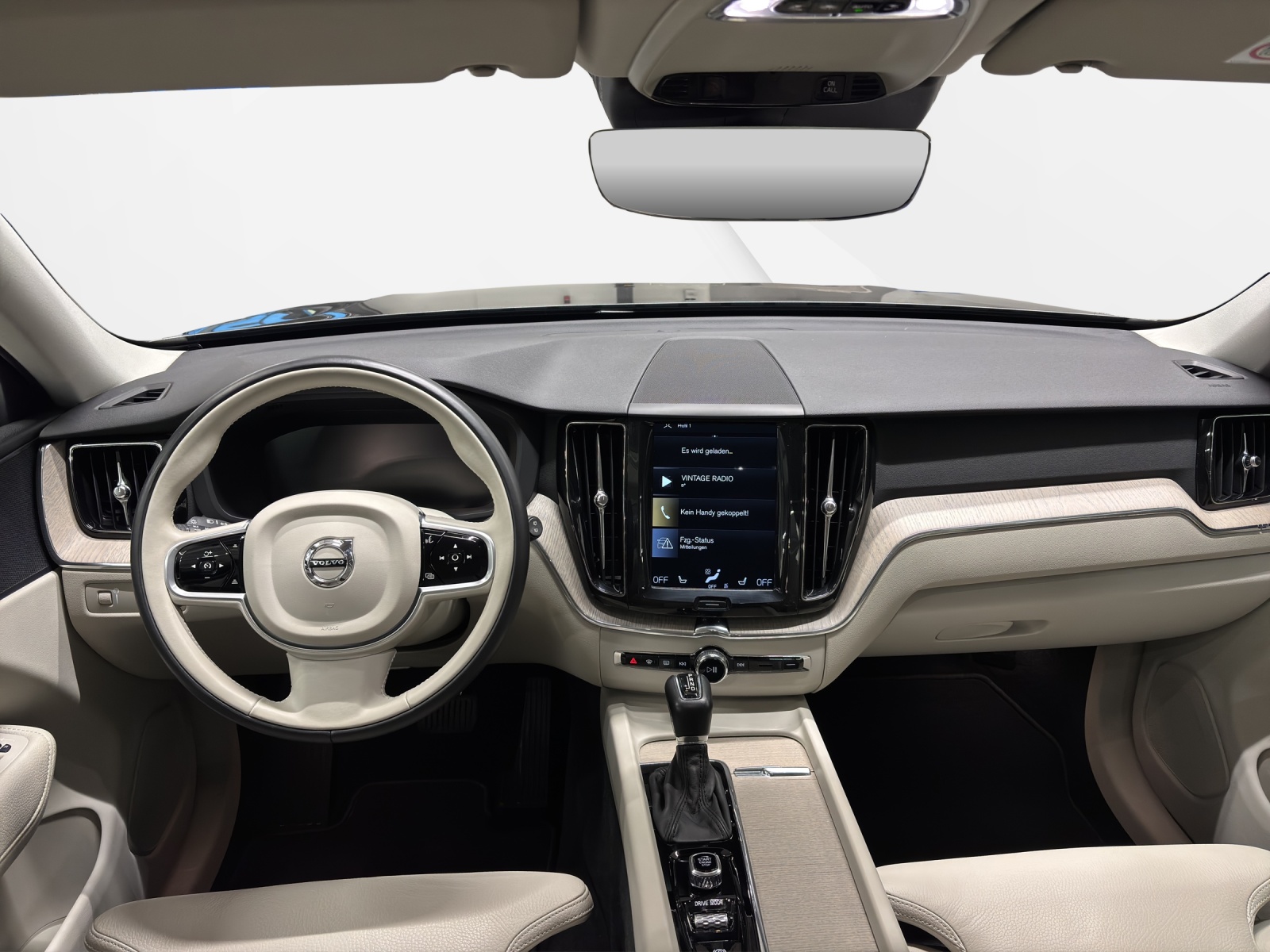VOLVO XC60 2.0 D5 Inscription AWD-image-6