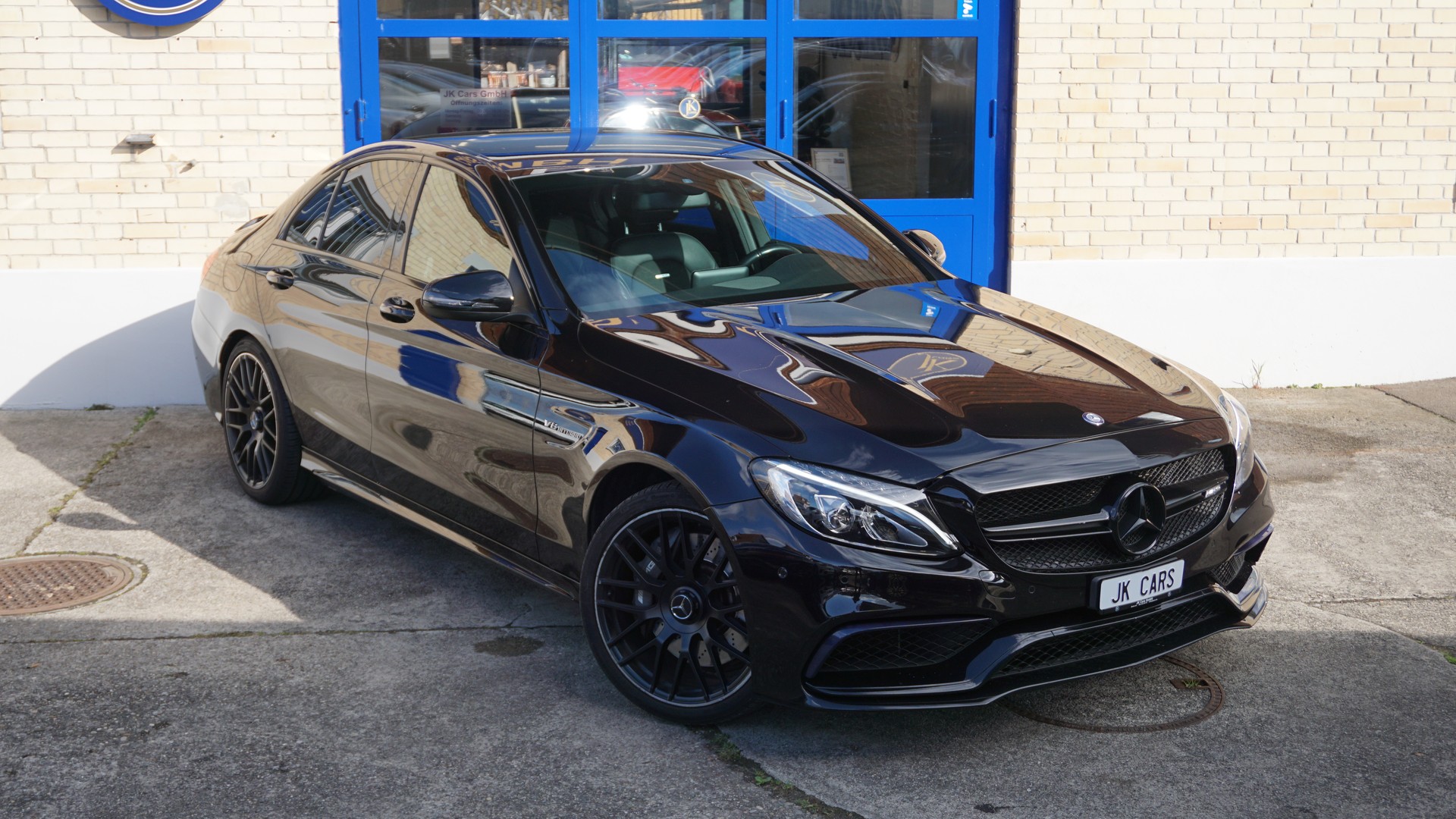 MERCEDES-BENZ C 63 AMG Speedshift-showroom-element-2